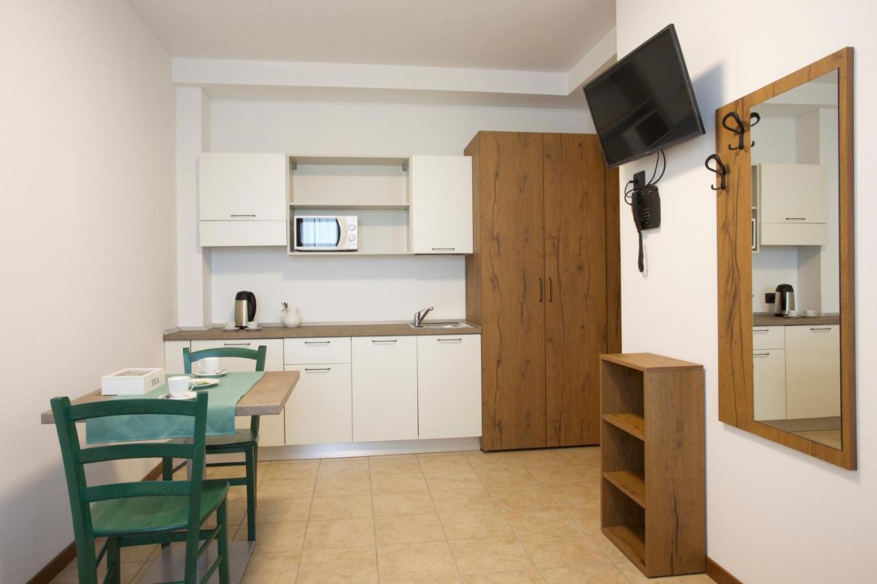 Corte Milano Rozzano Luaran gambar
