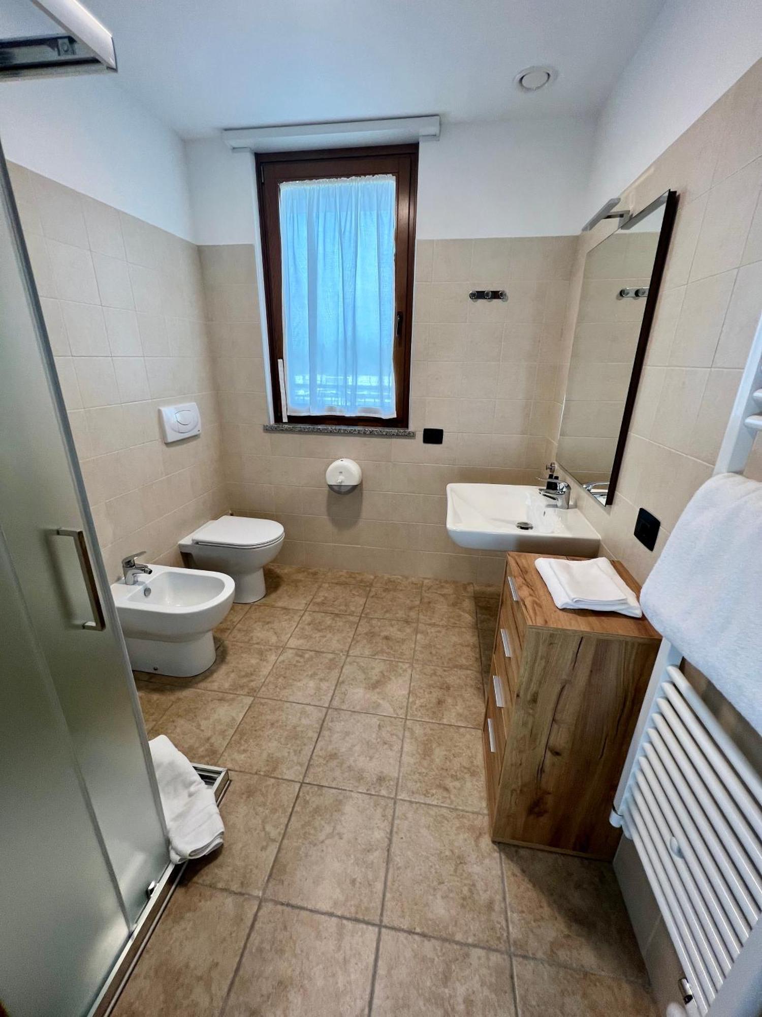 Corte Milano Rozzano Luaran gambar